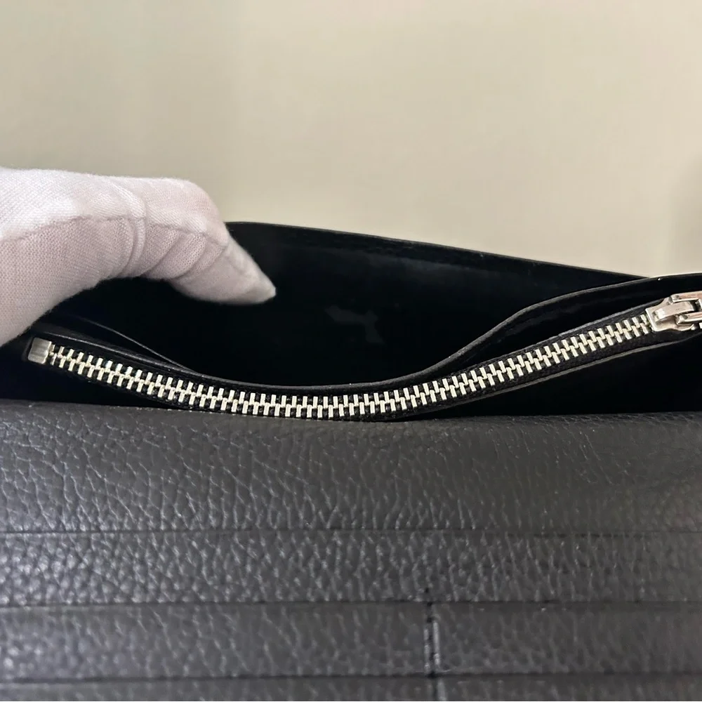 Father’s Day Burberry Black Leather Bifold Wallet w/ Nova Check Interior Slot